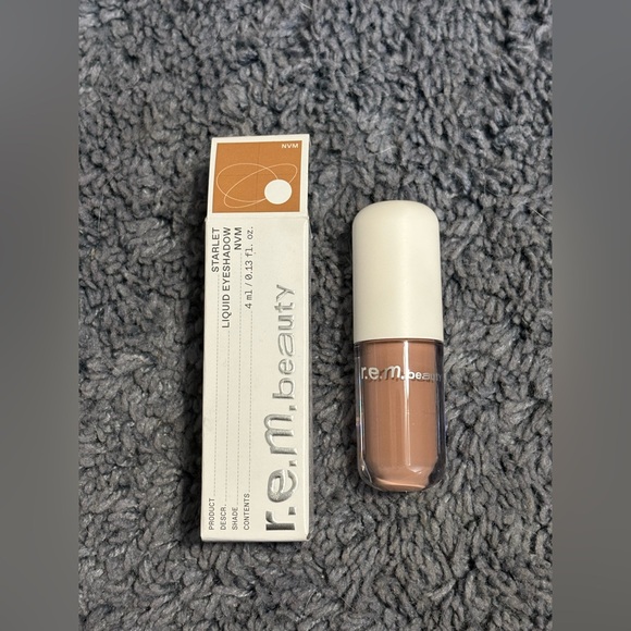 NWT r.e.m beauty liquid eyeshadow, shade: NVM - Picture 1 of 4
